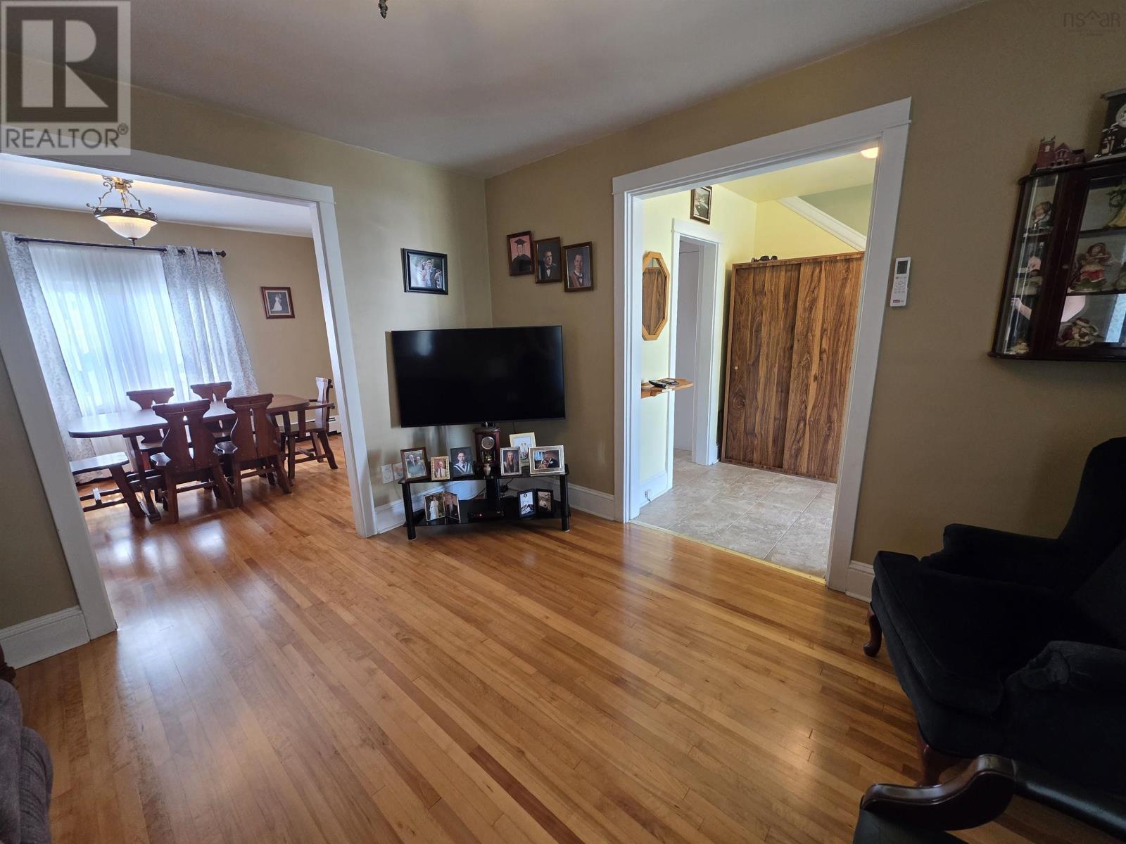 172 Cabot Street, Sydney, Nova Scotia  B1P 4E3 - Photo 7 - 202617292