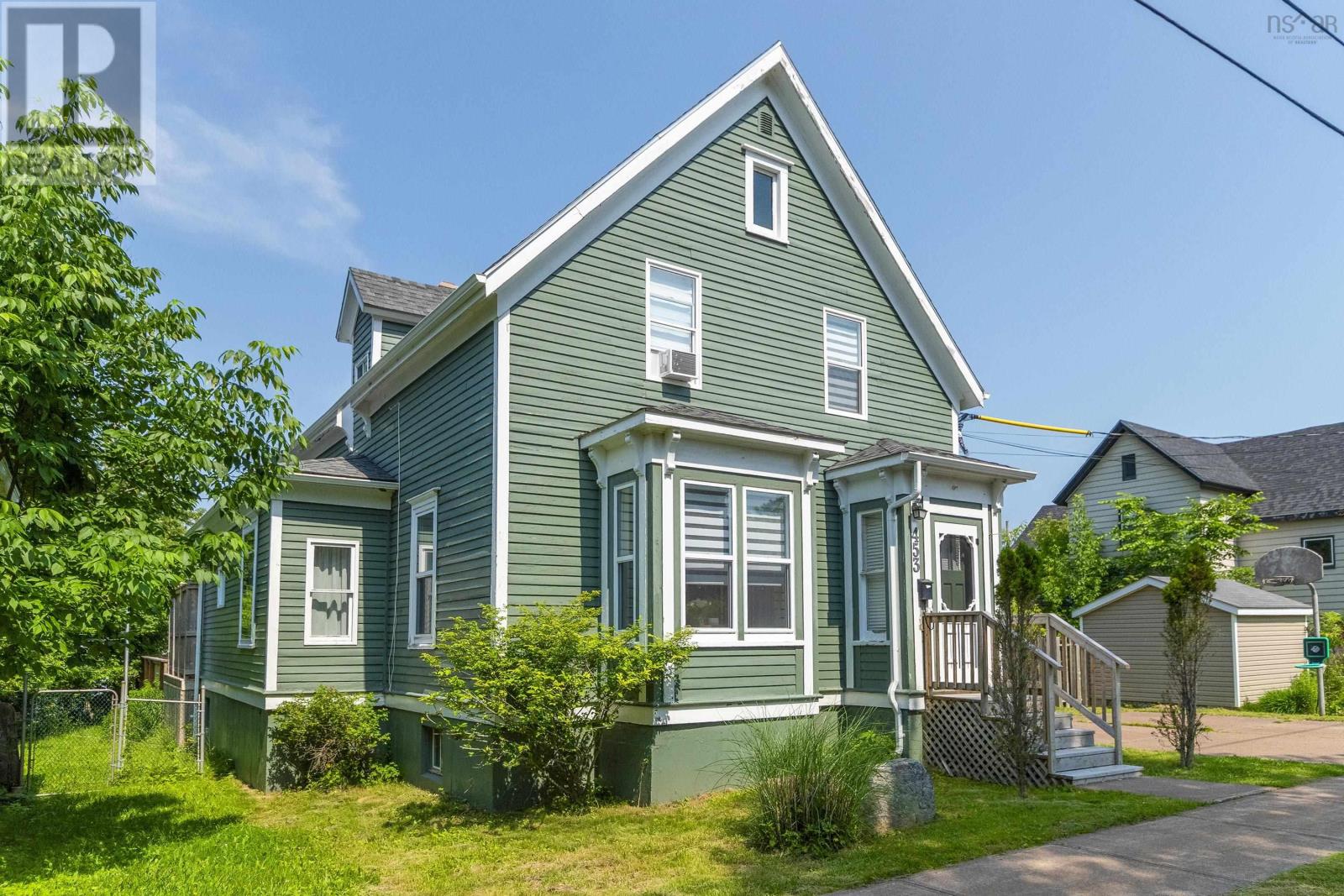 453 Pleasant Street, new glasgow, Nova Scotia