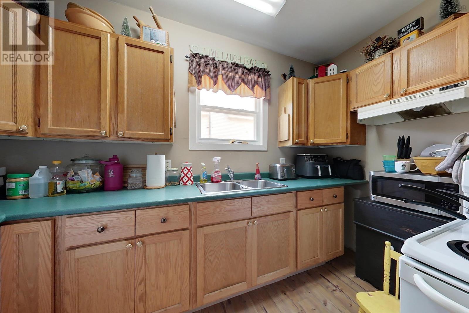 18-20 Christie Street, Amherst, Nova Scotia  B4H 2X5 - Photo 13 - 202617316