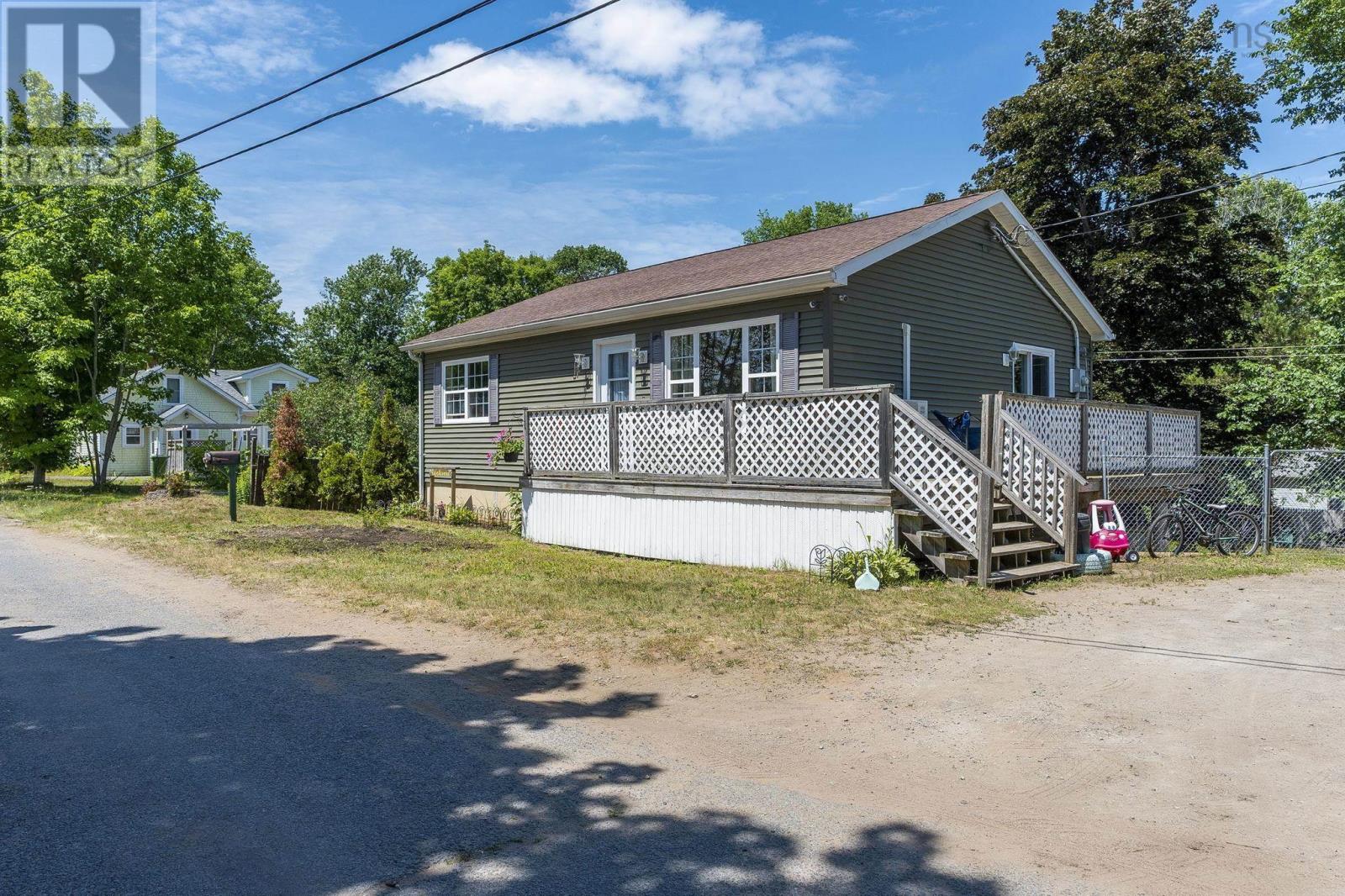 601 Hillcrest Avenue, Kingston, Nova Scotia  B0P 1R0 - Photo 3 - 202617333