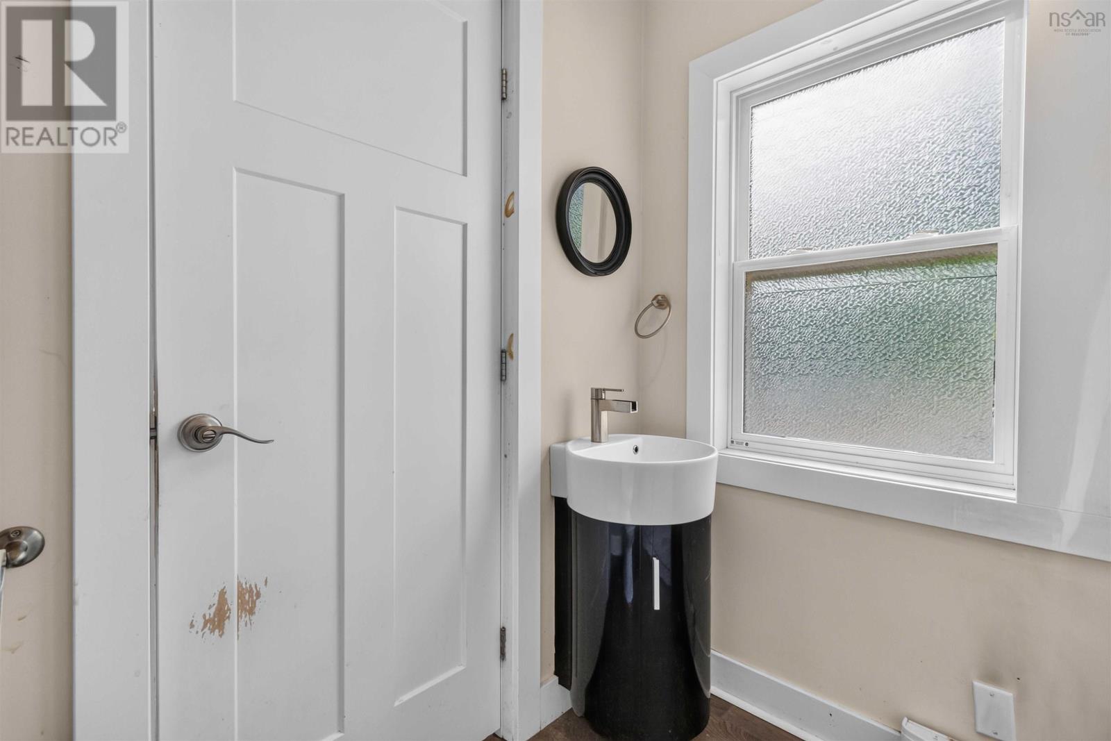 211 Marvin Street, Dartmouth, Nova Scotia  B2Y 2L9 - Photo 15 - 202617344