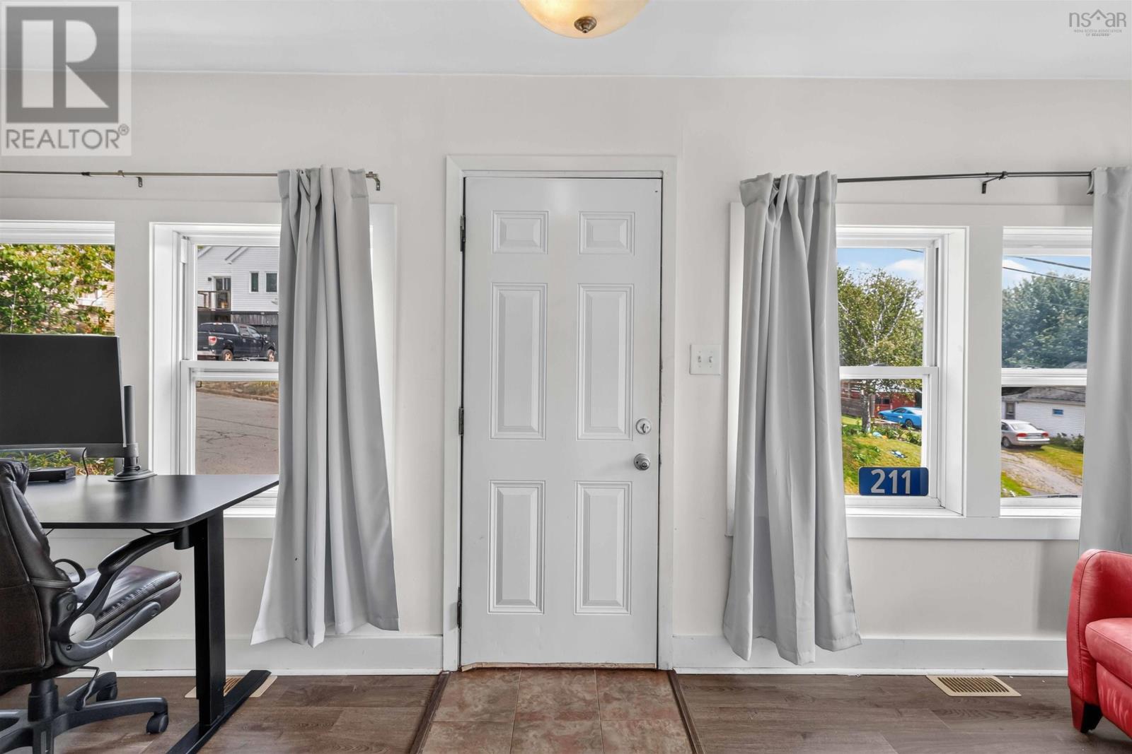 211 Marvin Street, Dartmouth, Nova Scotia  B2Y 2L9 - Photo 3 - 202617344
