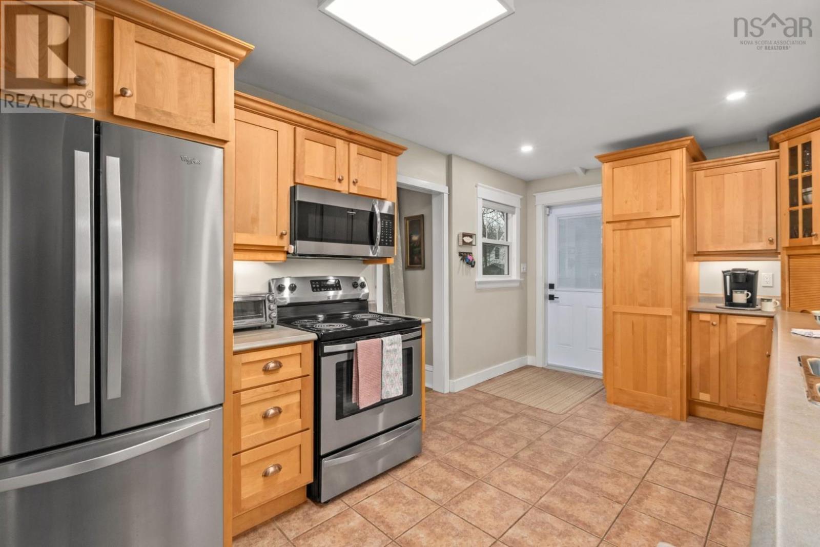 8 Eaton Avenue, Dartmouth, Nova Scotia  B2Y 2X5 - Photo 12 - 202617409