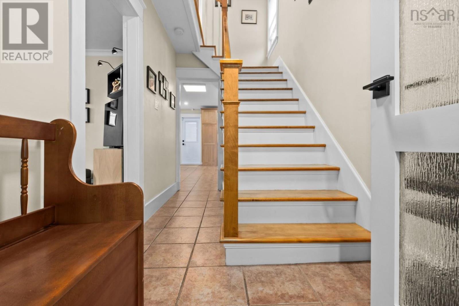 8 Eaton Avenue, Dartmouth, Nova Scotia  B2Y 2X5 - Photo 4 - 202617409