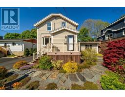 8 Eaton Avenue, dartmouth, Nova Scotia
