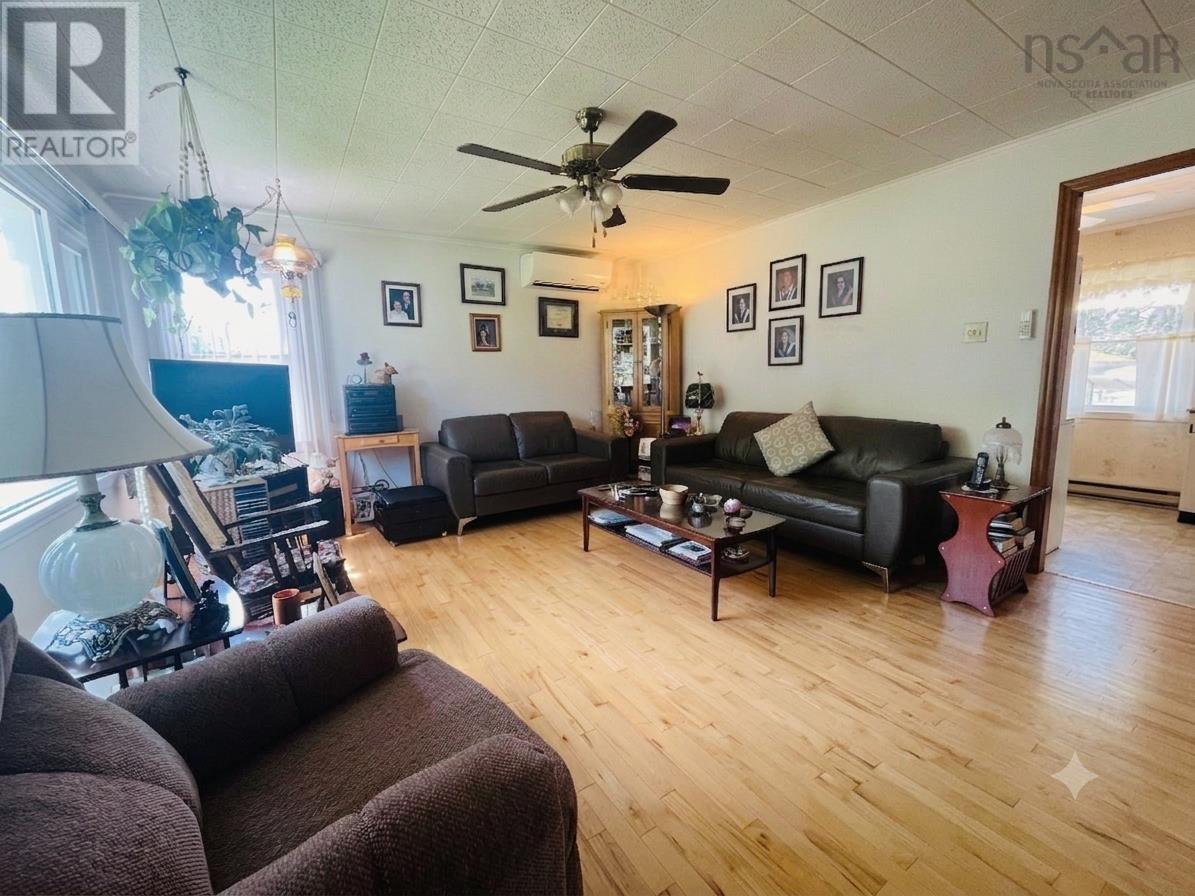 7 Franklyn Street, Amherst, Nova Scotia  B4H 3X3 - Photo 16 - 202617483