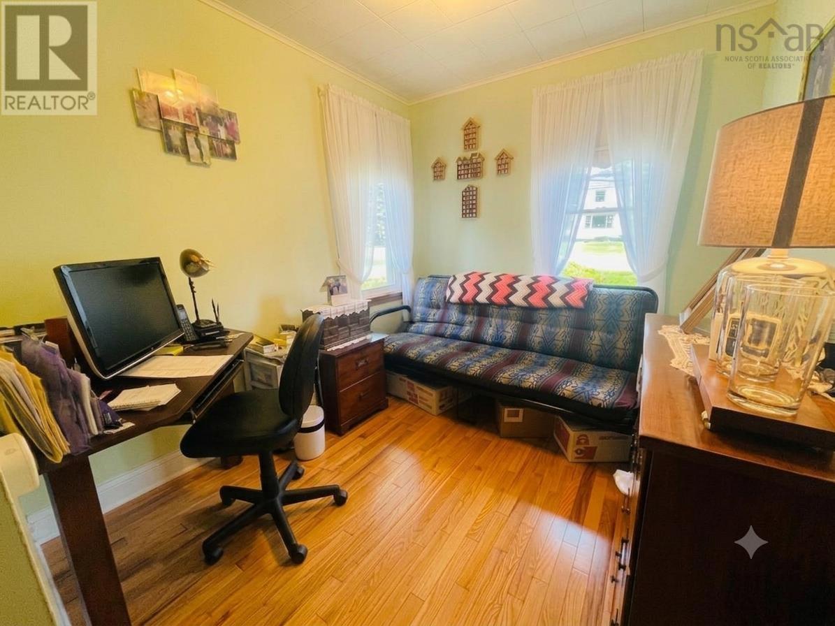 7 Franklyn Street, Amherst, Nova Scotia  B4H 3X3 - Photo 25 - 202617483