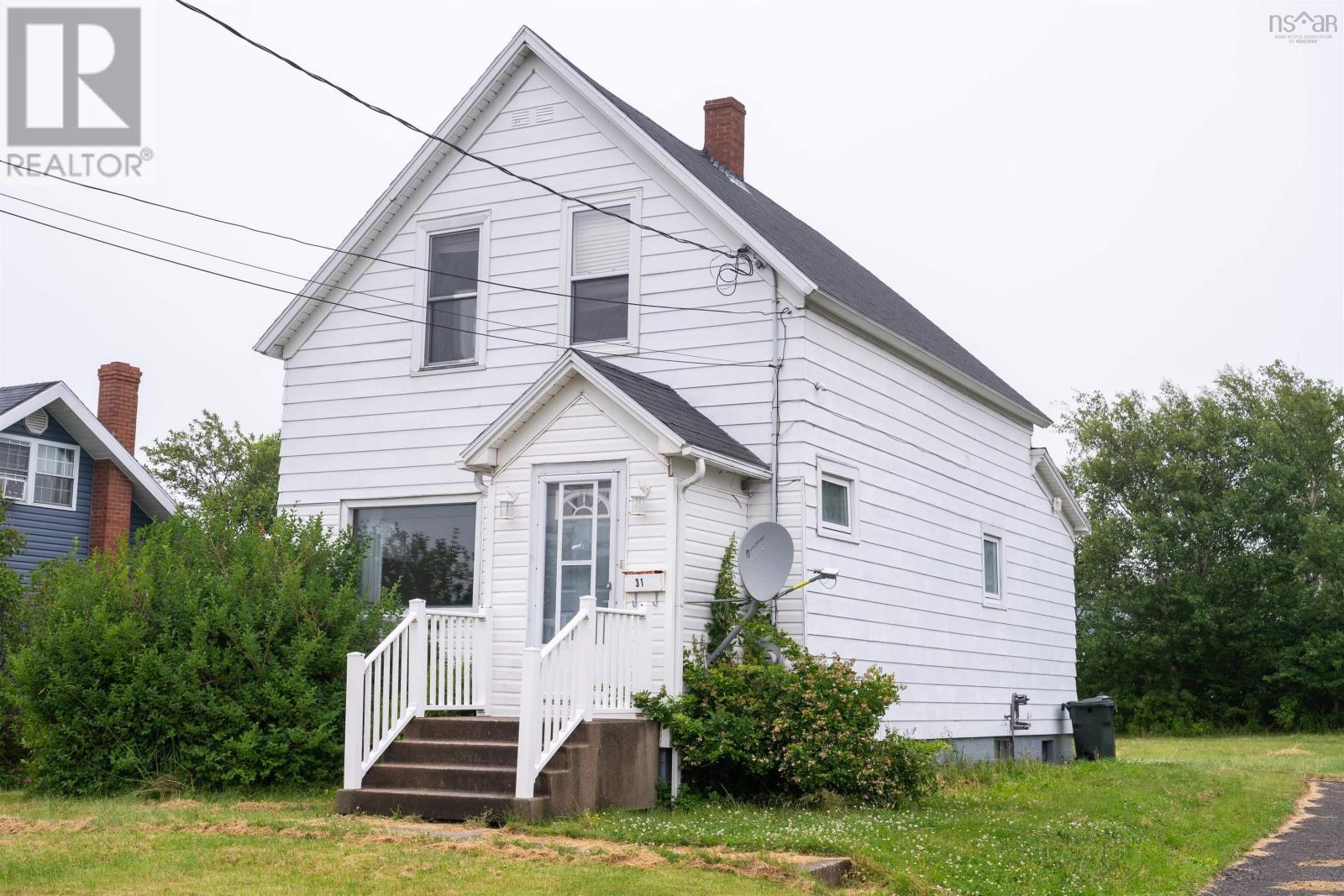 31 Hickman Street, Glace Bay, Nova Scotia  B1A 2X8 - Photo 2 - 202617535