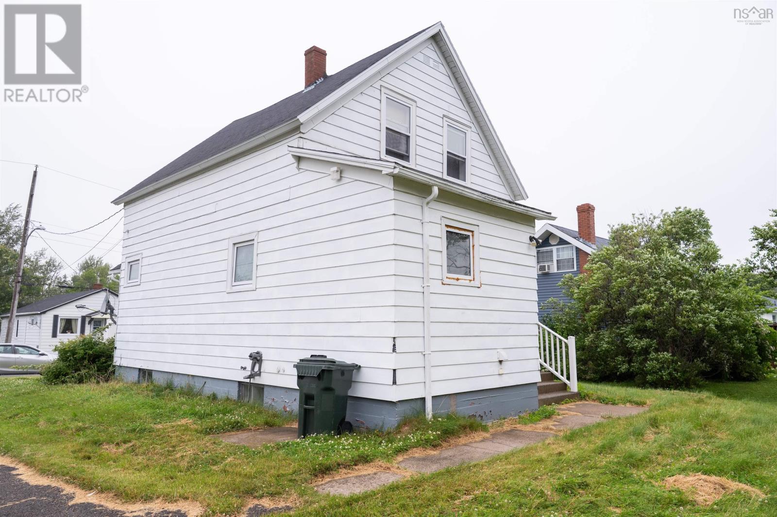 31 Hickman Street, Glace Bay, Nova Scotia  B1A 2X8 - Photo 5 - 202617535