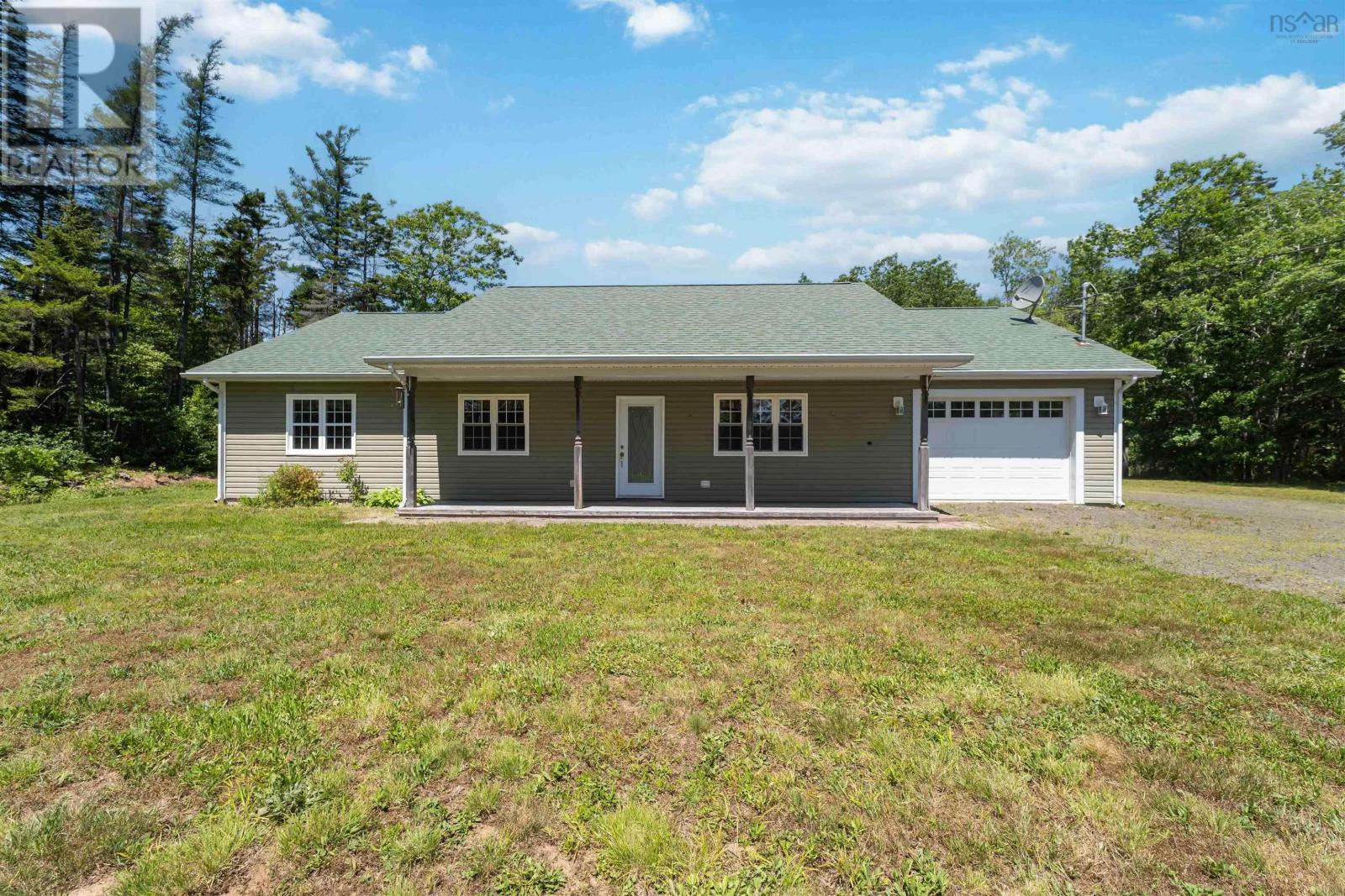 62 Shreve Street, Digby, Nova Scotia  B0V 1A0 - Photo 2 - 202617539