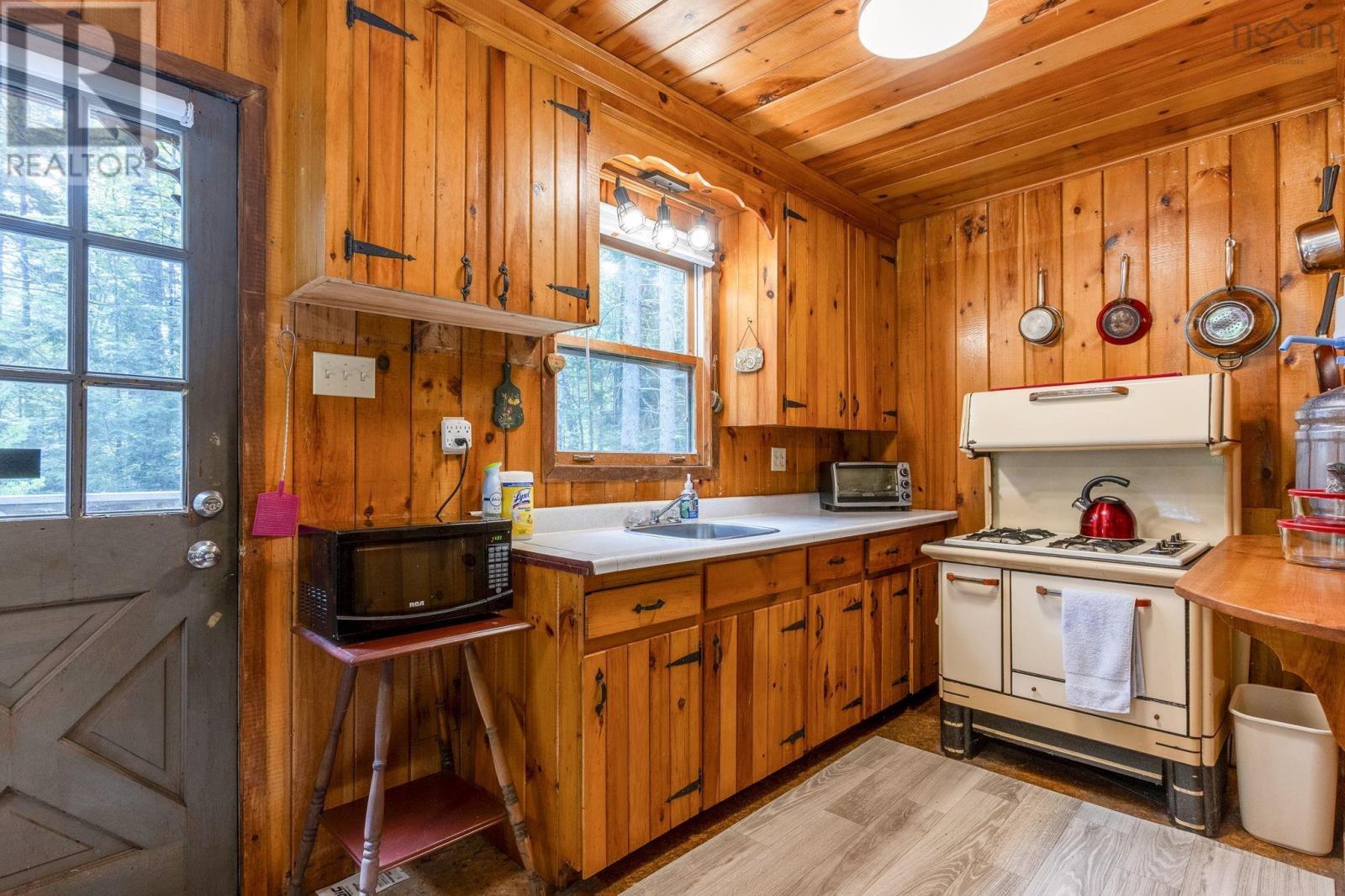 382 Sarty Road, Wentzell Lake, Nova Scotia  B0R 1E0 - Photo 15 - 202617541