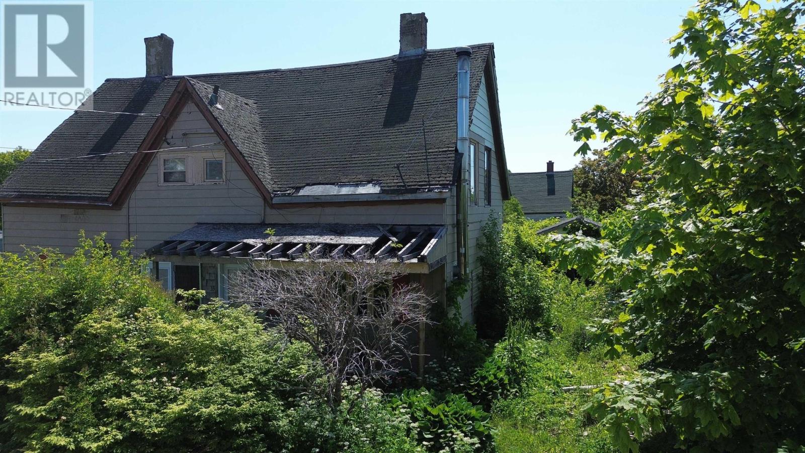 33 Foundry Street, Glace Bay, Nova Scotia  B1A 2X3 - Photo 3 - 202617561