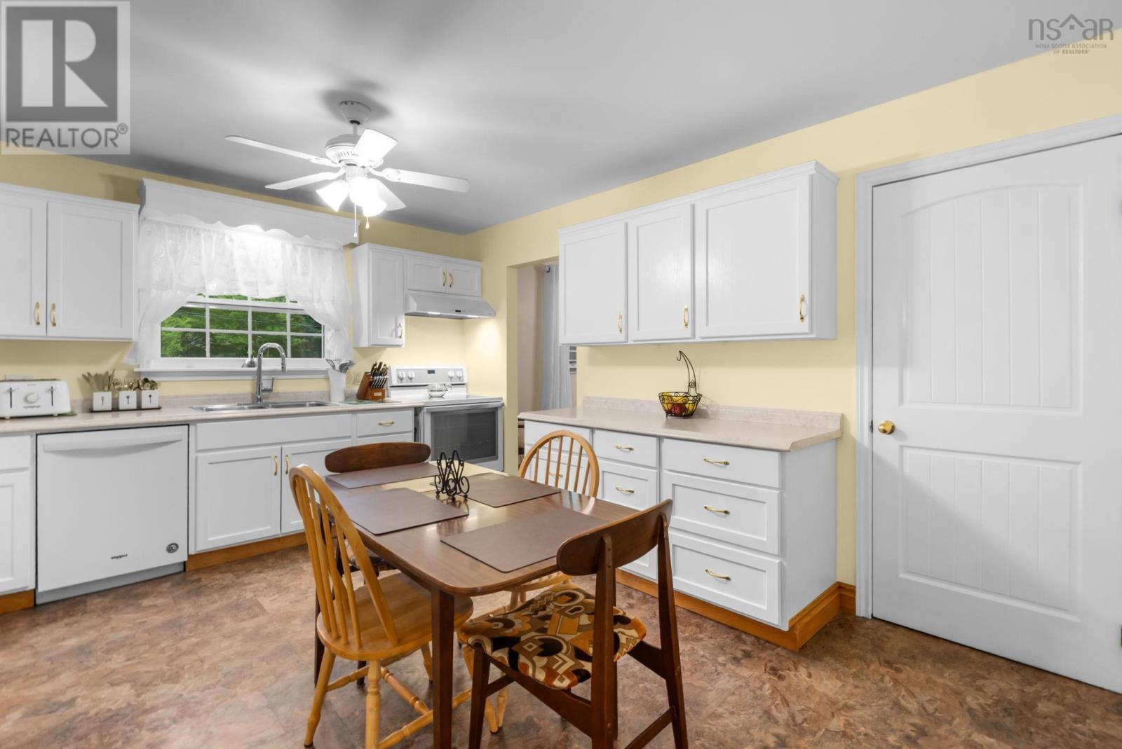 101 Etter Road, Mount Uniacke, Nova Scotia  B0N 1Z0 - Photo 11 - 202617684