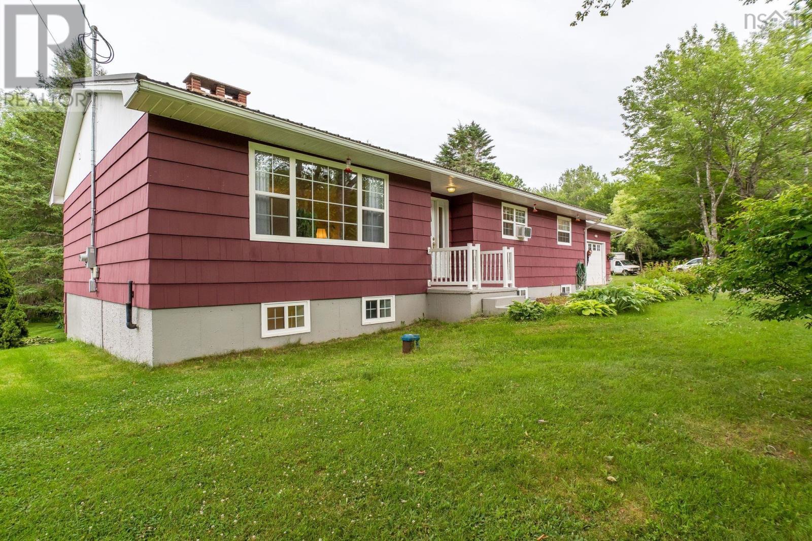 101 Etter Road, Mount Uniacke, Nova Scotia  B0N 1Z0 - Photo 3 - 202617684