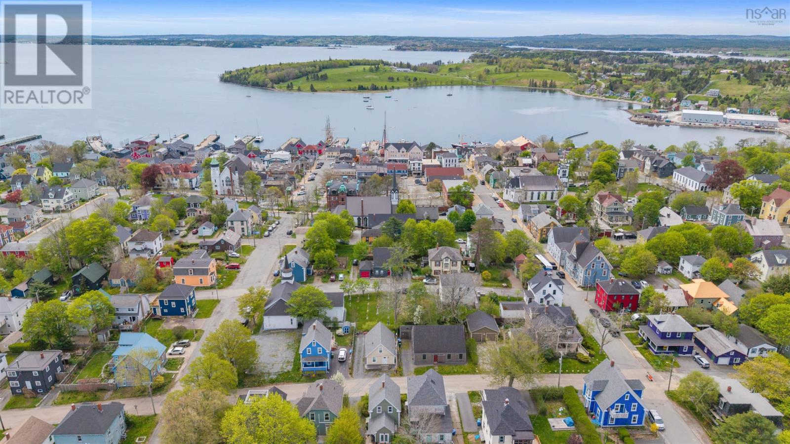 111 York Street Lunenburg, Nova Scotia Street, Lunenburg, Nova Scotia  B4V 1R2 - Photo 15 - 202617714