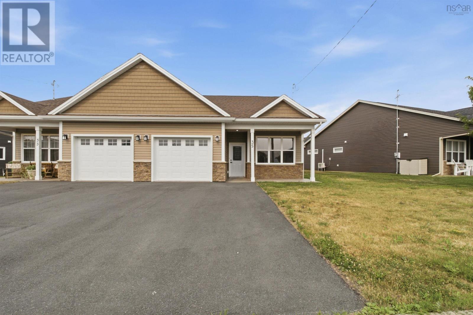 35 Thistle Street, falmouth, Nova Scotia