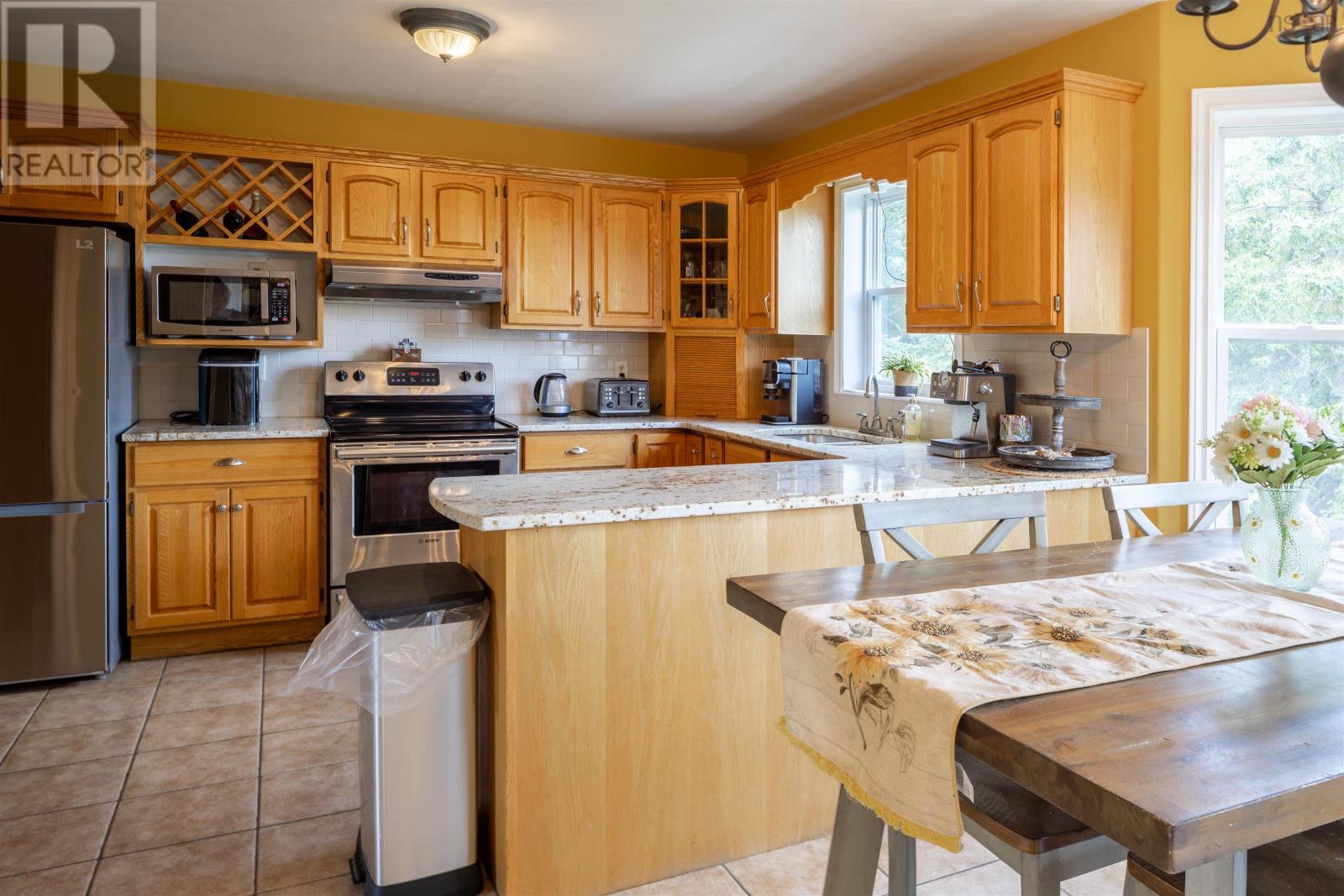 28 Hillview Drive, Portland Hills, Nova Scotia  B2W 6J2 - Photo 3 - 202617730