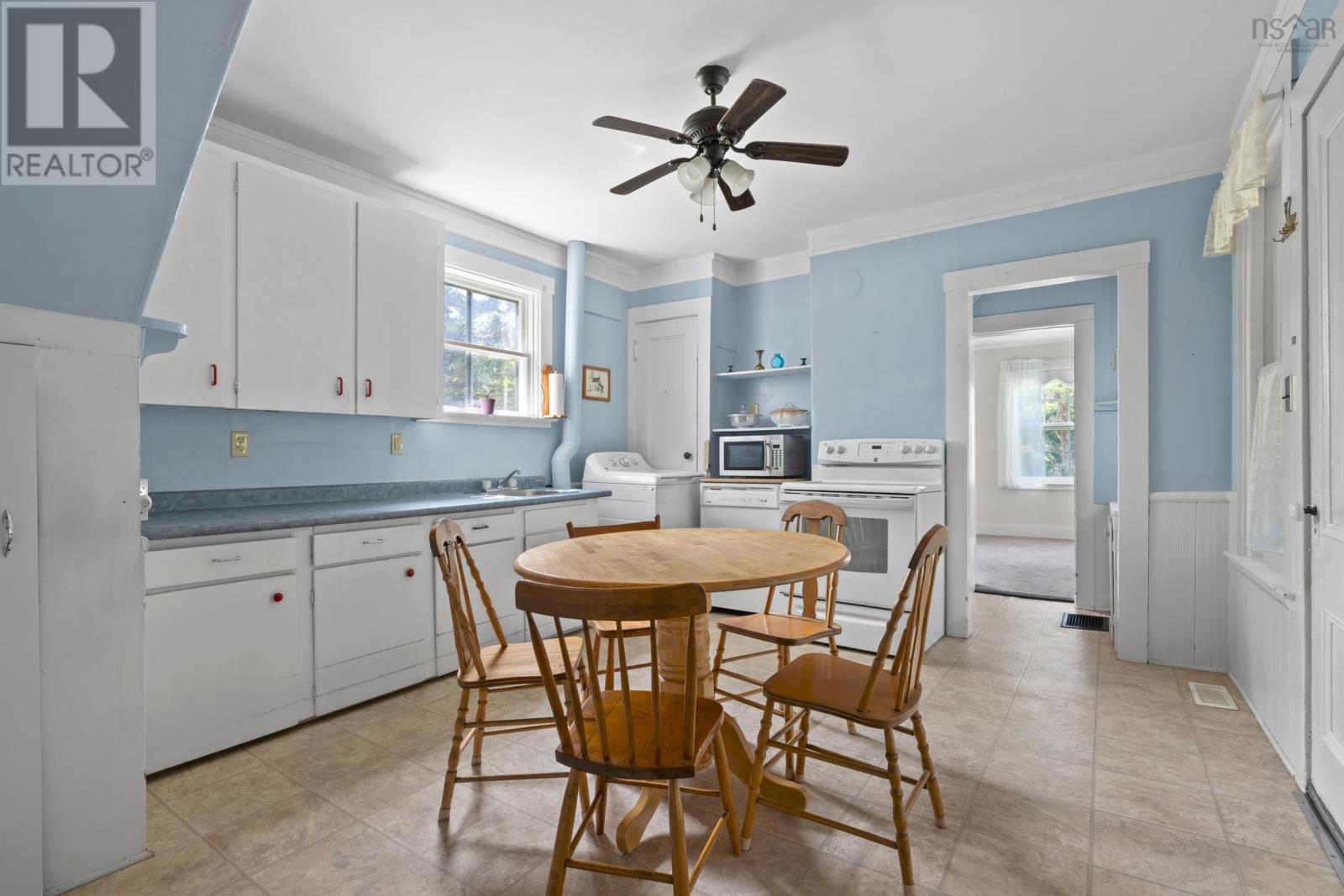 149 Duke Street, Chester, Nova Scotia  B0J 1J0 - Photo 15 - 202617754