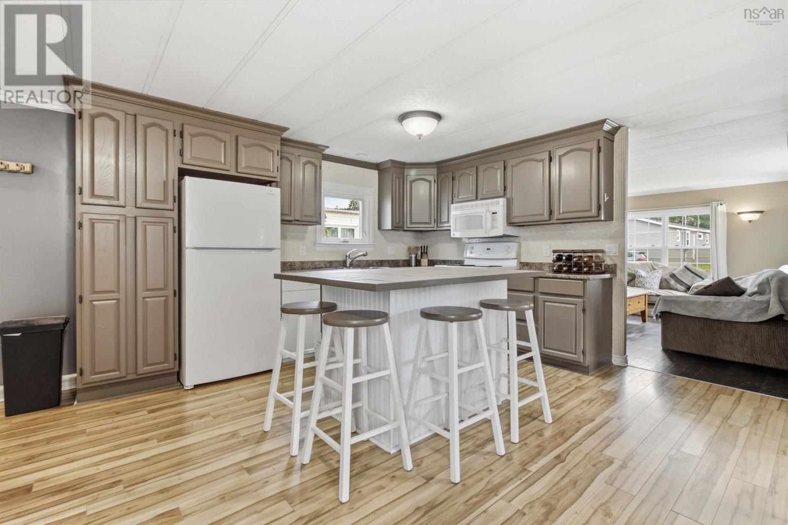 8 Sylvan Avenue, Middle Sackville, Nova Scotia  B4E 3B2 - Photo 7 - 202617777