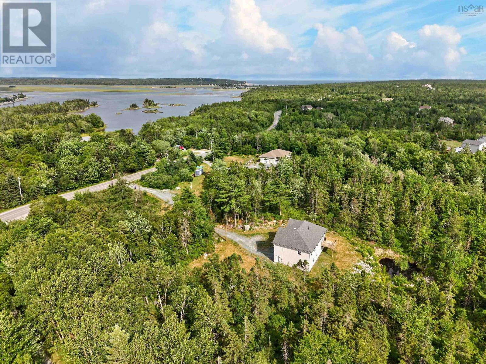 819 Bissett Road, Cole Harbour, Nova Scotia  B2V 2T8 - Photo 41 - 202618077