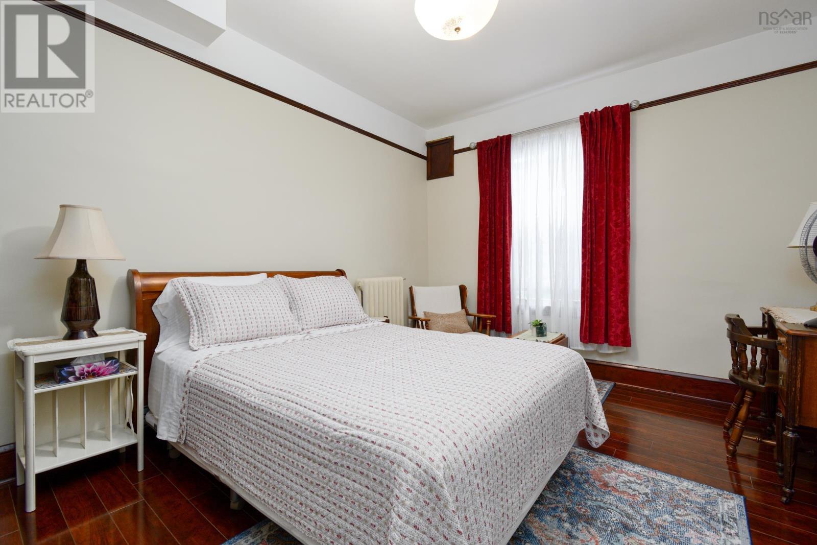 345 Esplanade Street, Sydney, Nova Scotia  B1P 1A9 - Photo 18 - 202618125
