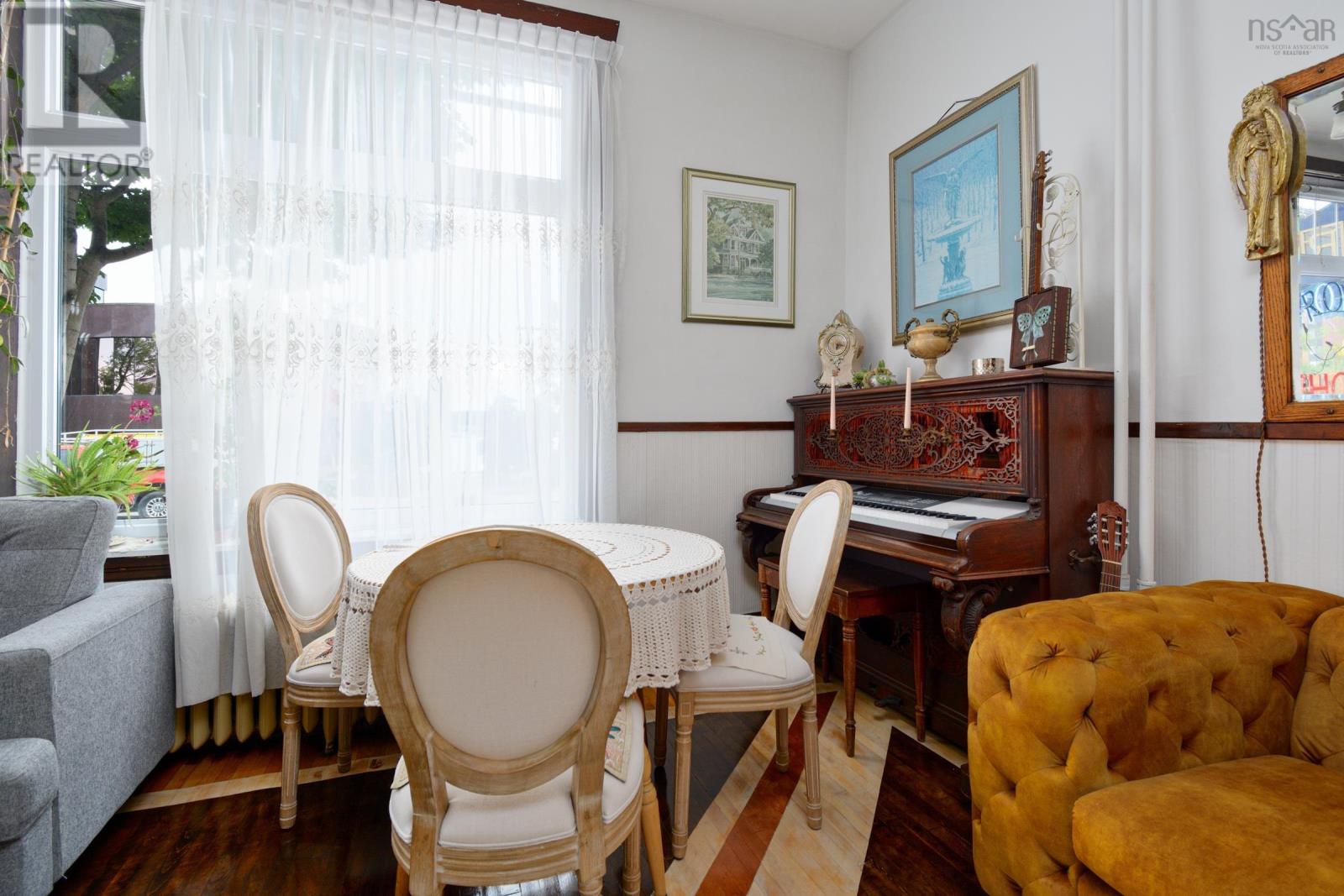 345 Esplanade Street, Sydney, Nova Scotia  B1P 1A9 - Photo 7 - 202618125