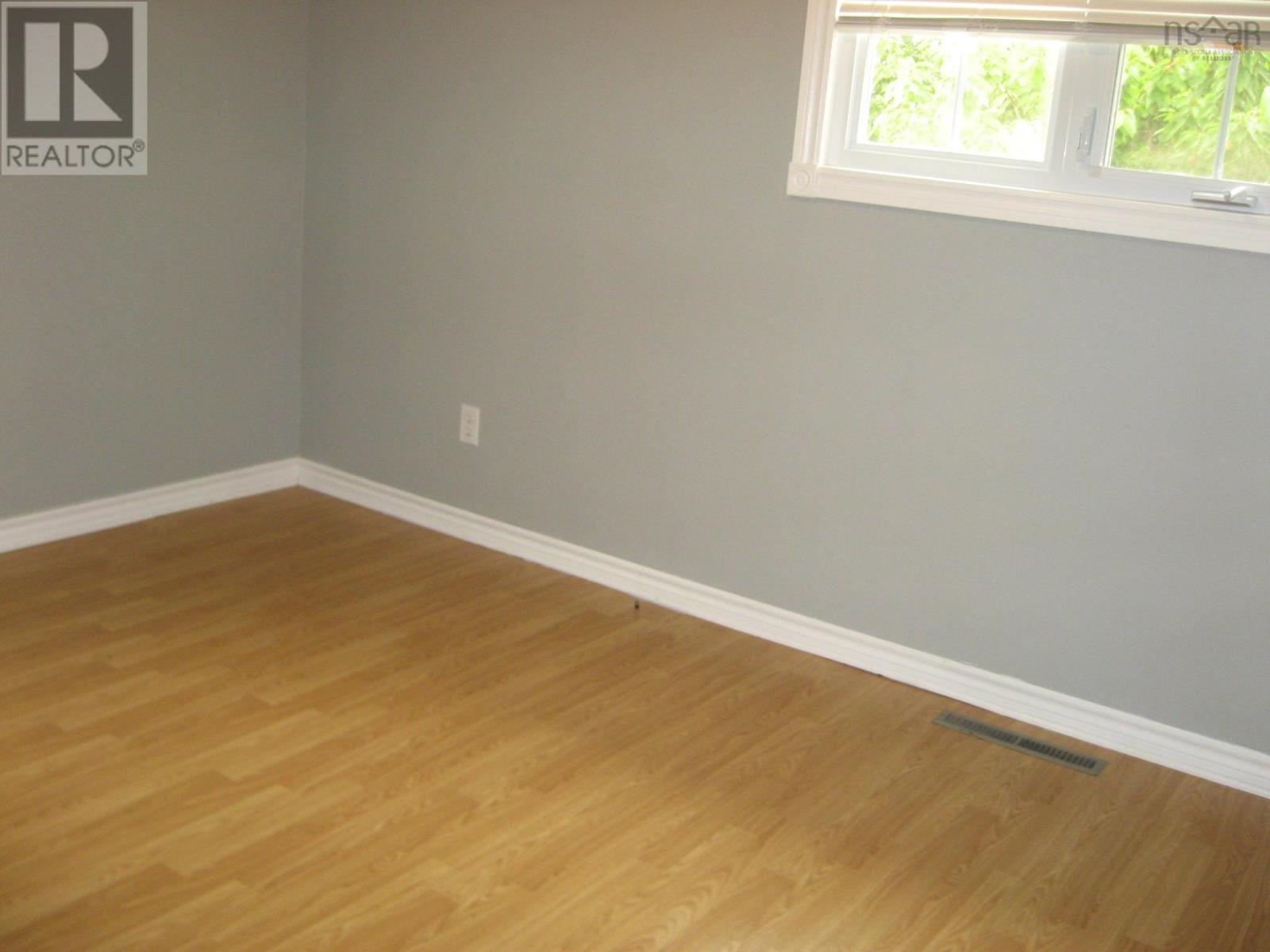 22 Barss Street, Liverpool, Nova Scotia  B0T 1K0 - Photo 11 - 202618156