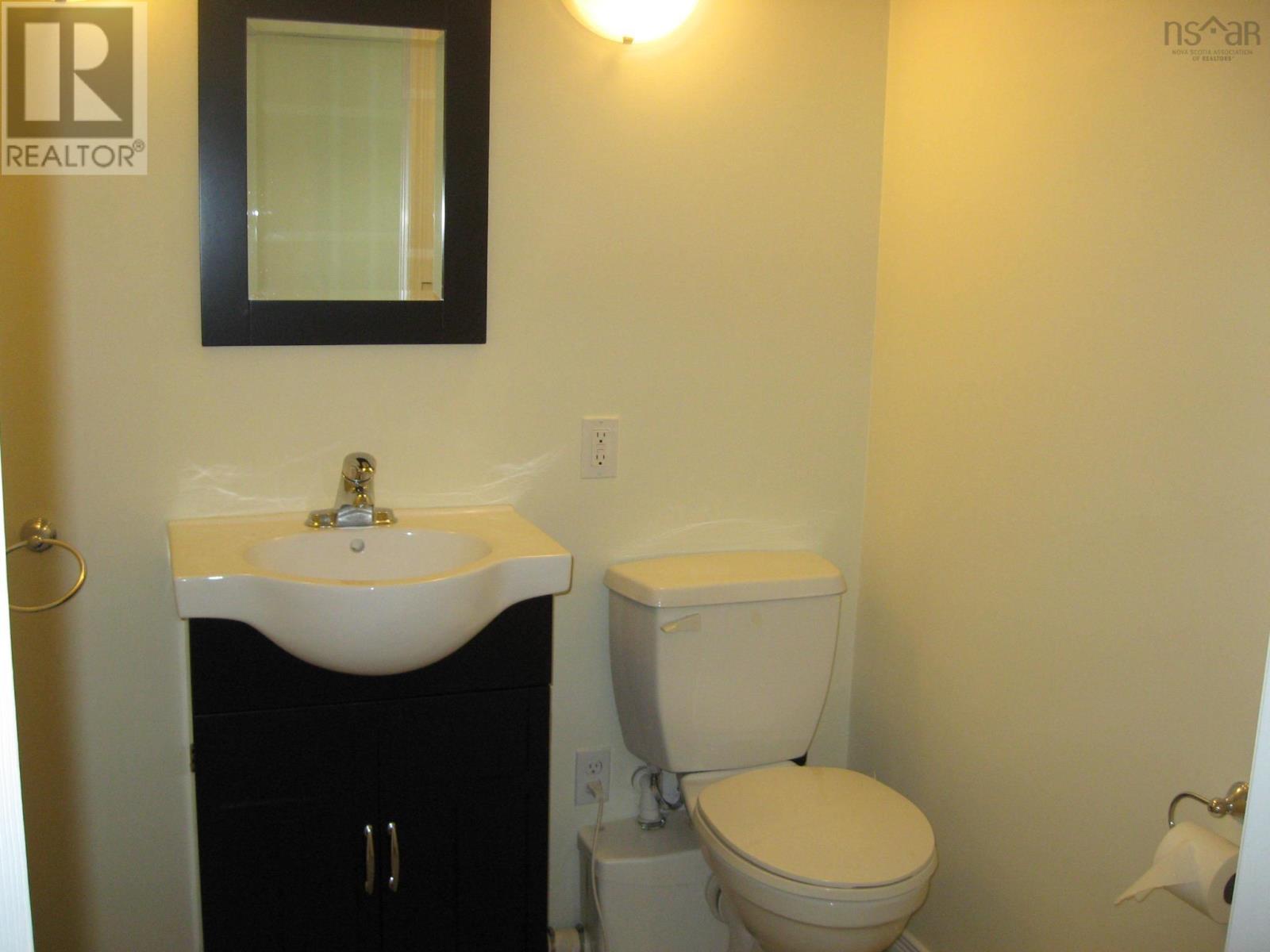 22 Barss Street, Liverpool, Nova Scotia  B0T 1K0 - Photo 21 - 202618156