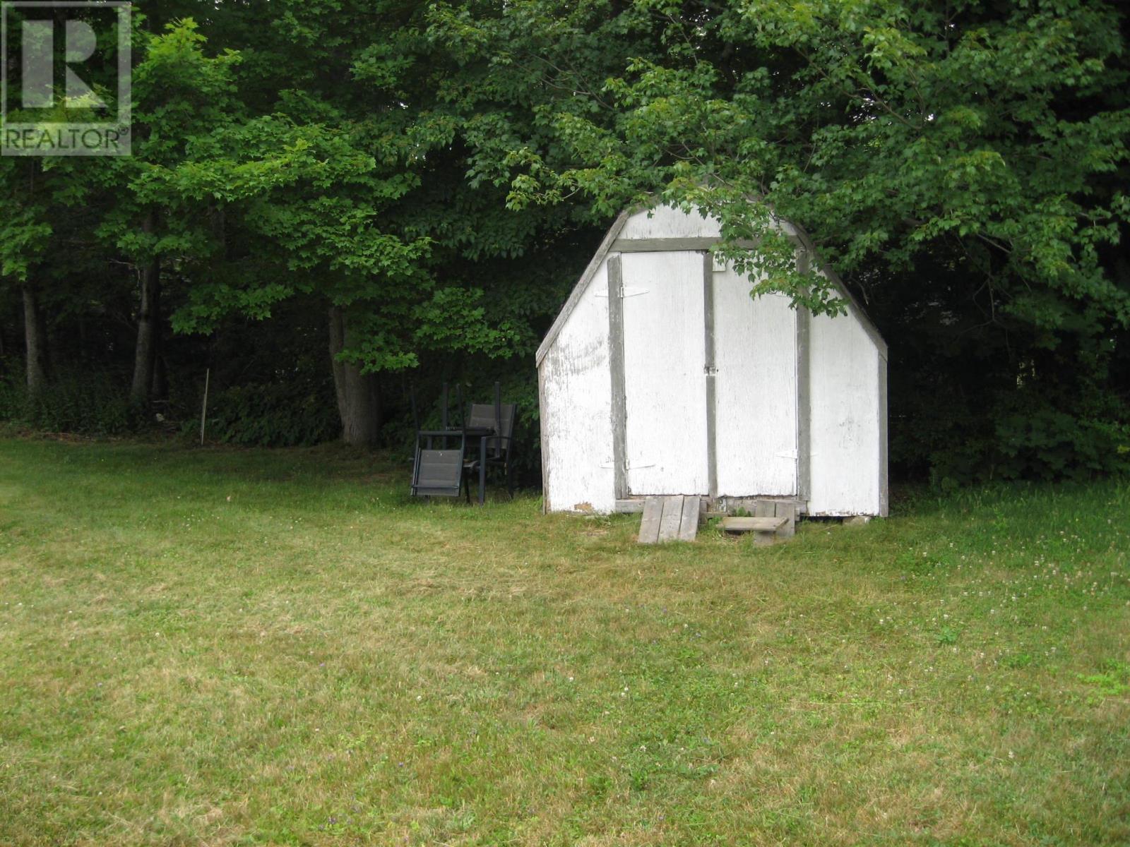 22 Barss Street, Liverpool, Nova Scotia  B0T 1K0 - Photo 3 - 202618156