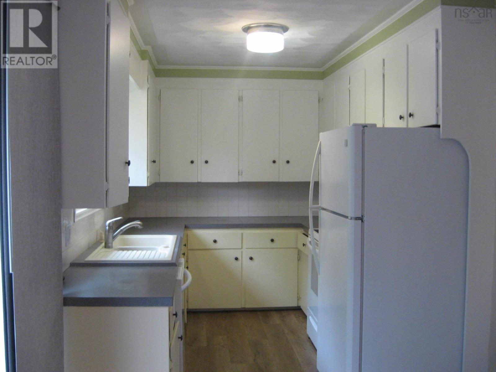 22 Barss Street, Liverpool, Nova Scotia  B0T 1K0 - Photo 5 - 202618156