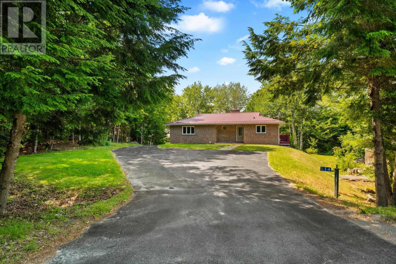 114 Joyce Court, Lake Echo, Nova Scotia  B3E 1A9 - Photo 2 - 202618157