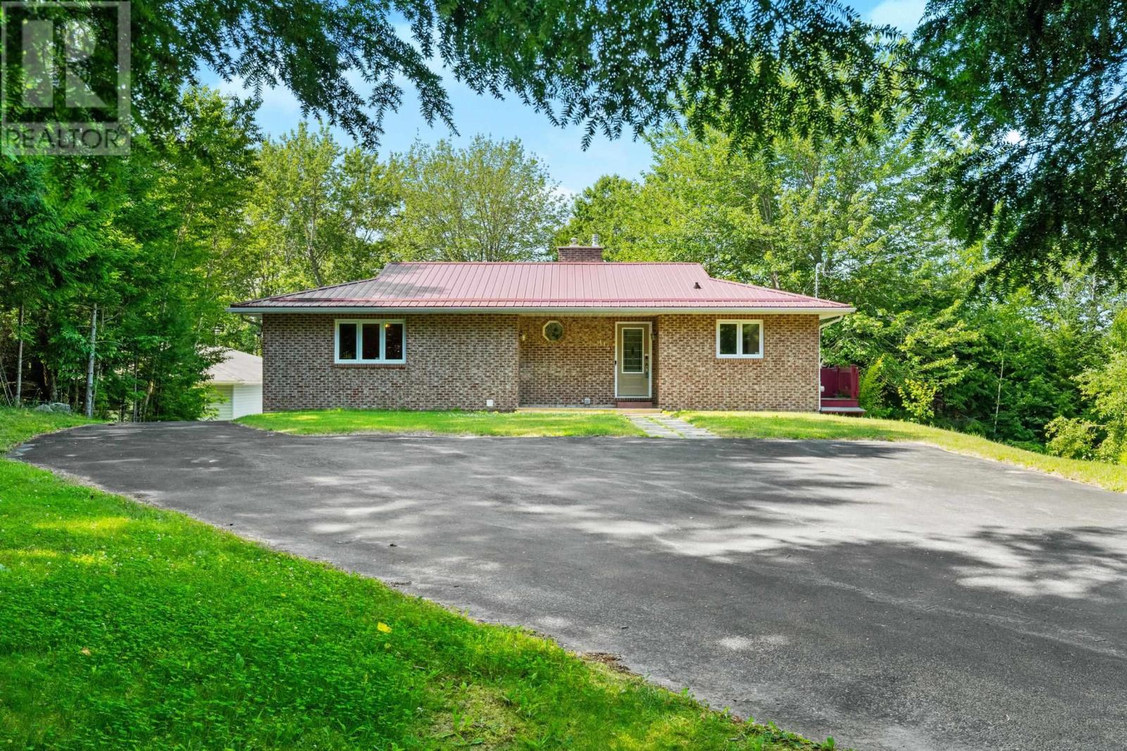 114 Joyce Court, Lake Echo, Nova Scotia  B3E 1A9 - Photo 4 - 202618157