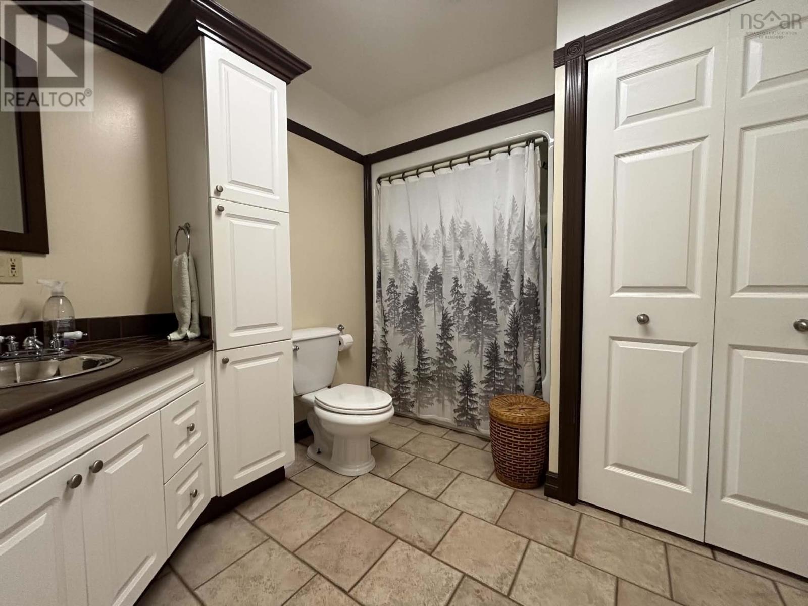 34 Clements Avenue, Yarmouth, Nova Scotia  B5A 2L7 - Photo 12 - 202618177
