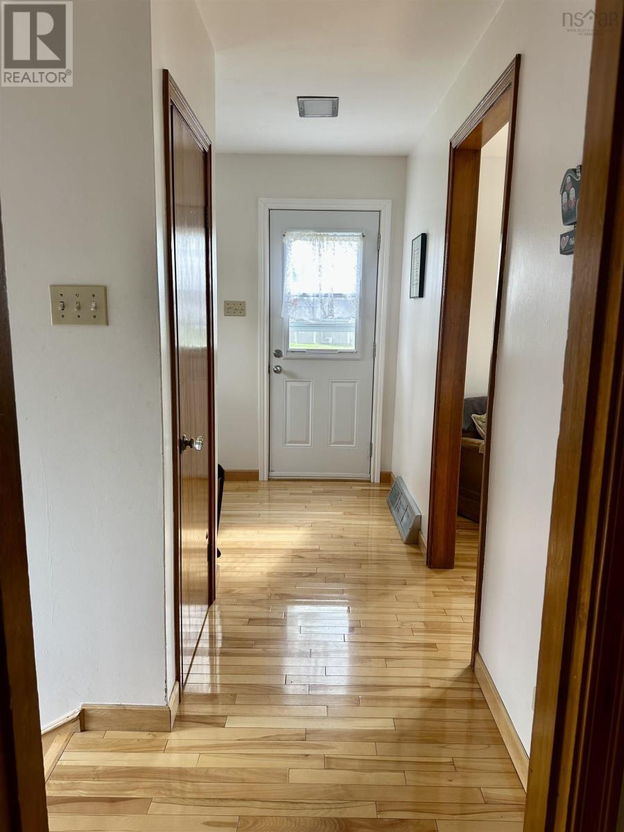 14 Maclaughlin Drive, Port Hawkesbury, Nova Scotia  B9A 2E6 - Photo 11 - 202618191