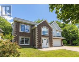 88 BellBrook Crescent, dartmouth, Nova Scotia