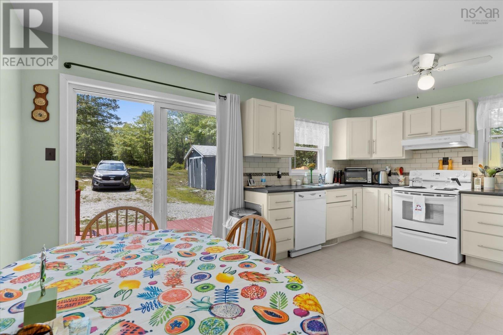 637 Woodlawn Drive, Woodlawn, Nova Scotia  B0T 1W0 - Photo 4 - 202618206