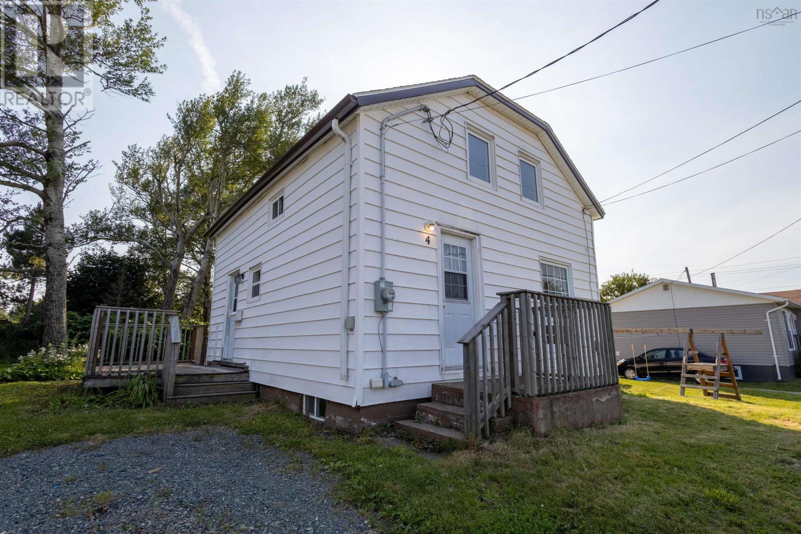 4 Mcpherson Street, glace bay, Nova Scotia