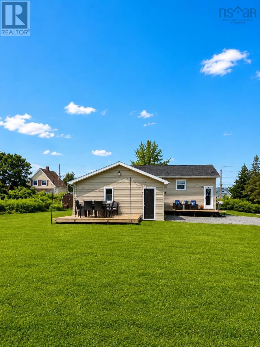 1 Cole Avenue, Glace Bay, Nova Scotia  B1A 6L9 - Photo 26 - 202618657
