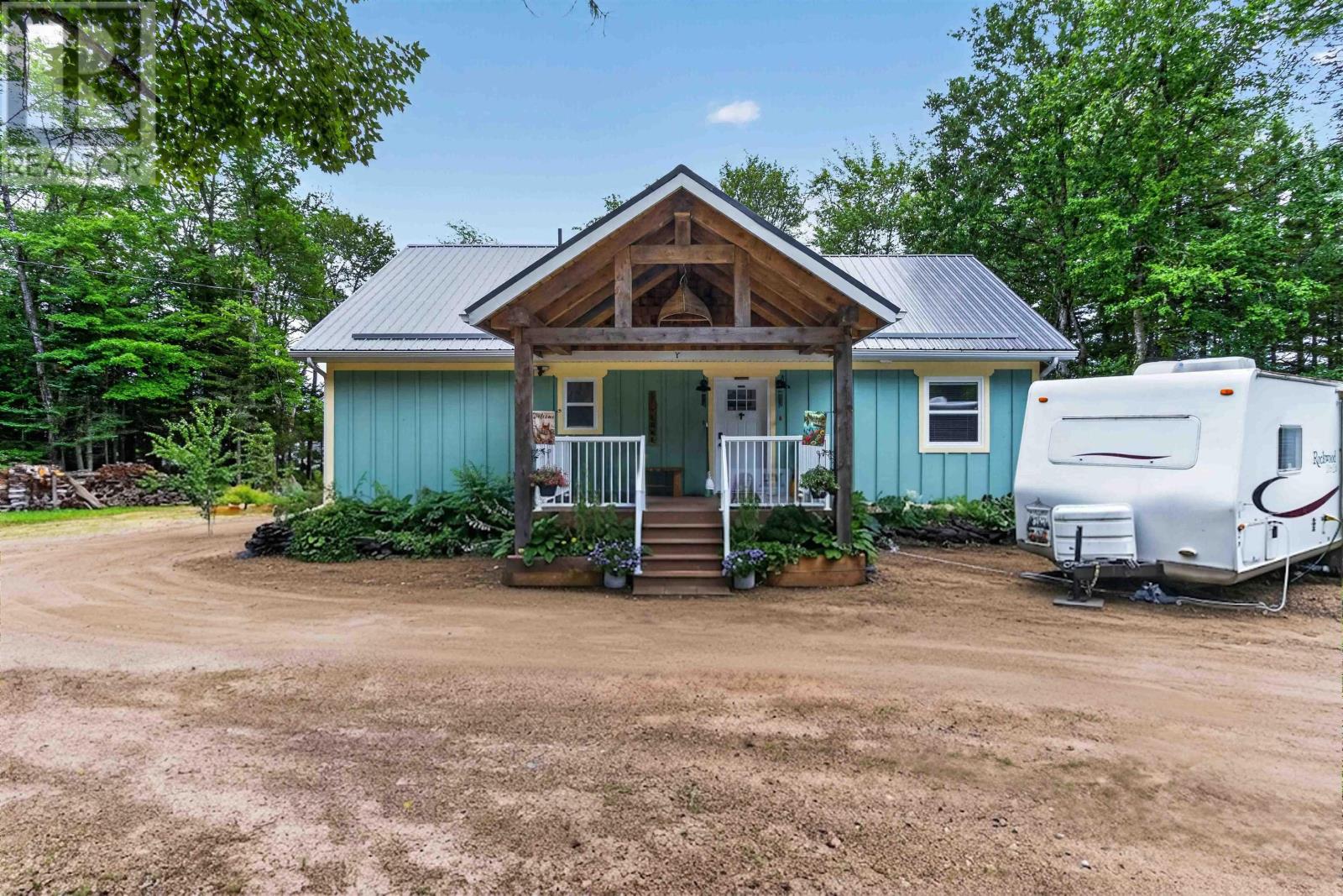 619 Lakecrest Drive, Armstrong Lake, Nova Scotia  B0R 1H0 - Photo 3 - 202618838