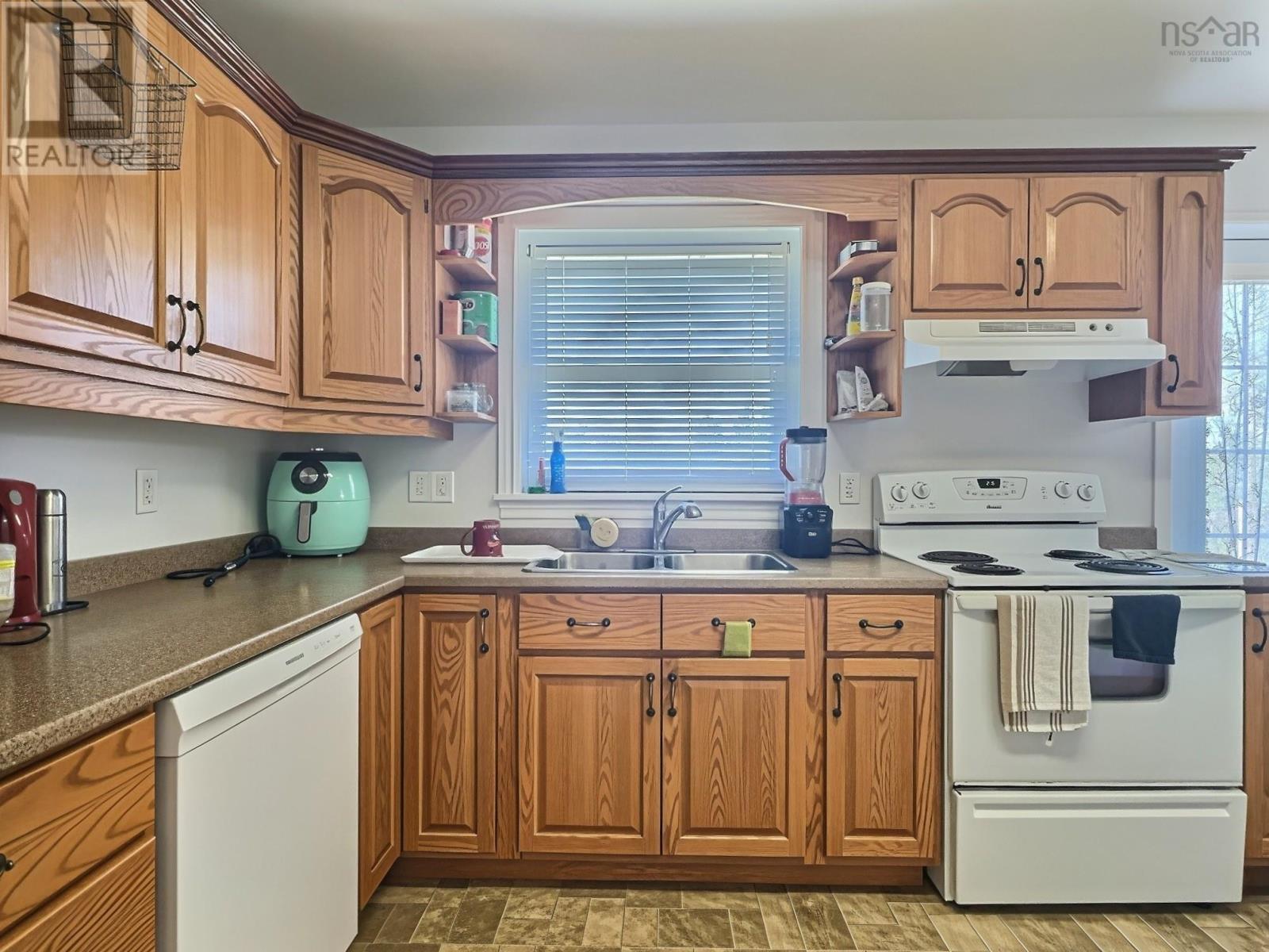 43 Truro Heights Connector Road, Truro Heights, Nova Scotia  B6L 1W4 - Photo 4 - 202618899