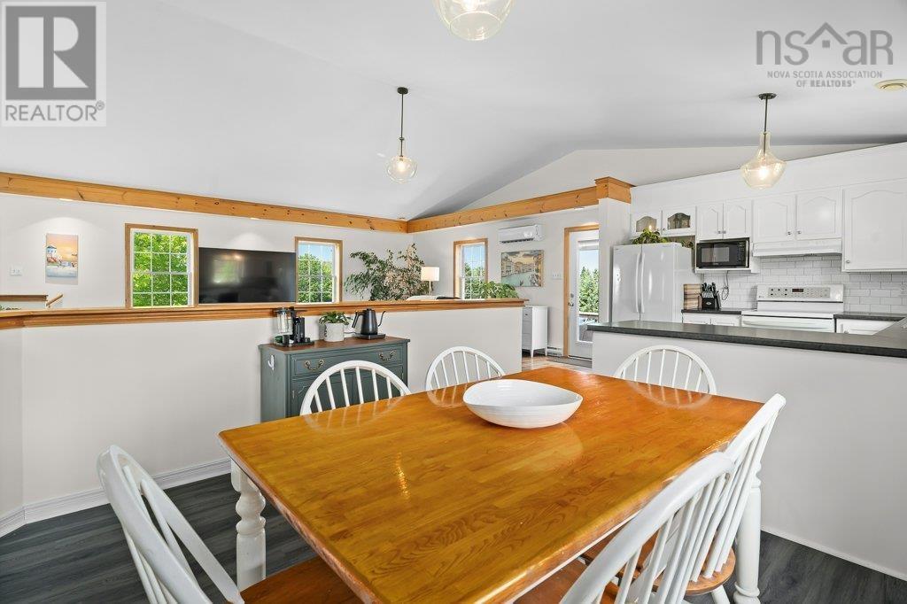 349 Highway 14, Robinsons Corner, Nova Scotia  B0J 1J0 - Photo 18 - 202619029