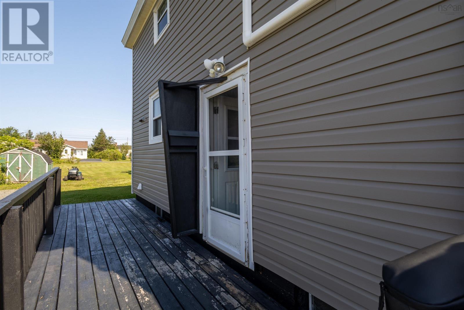 32 Highland Street, Glace Bay, Nova Scotia  B1A 2T5 - Photo 13 - 202619050