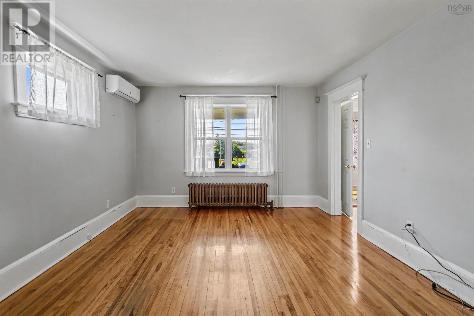 32 Highland Street, Glace Bay, Nova Scotia  B1A 2T5 - Photo 16 - 202619050