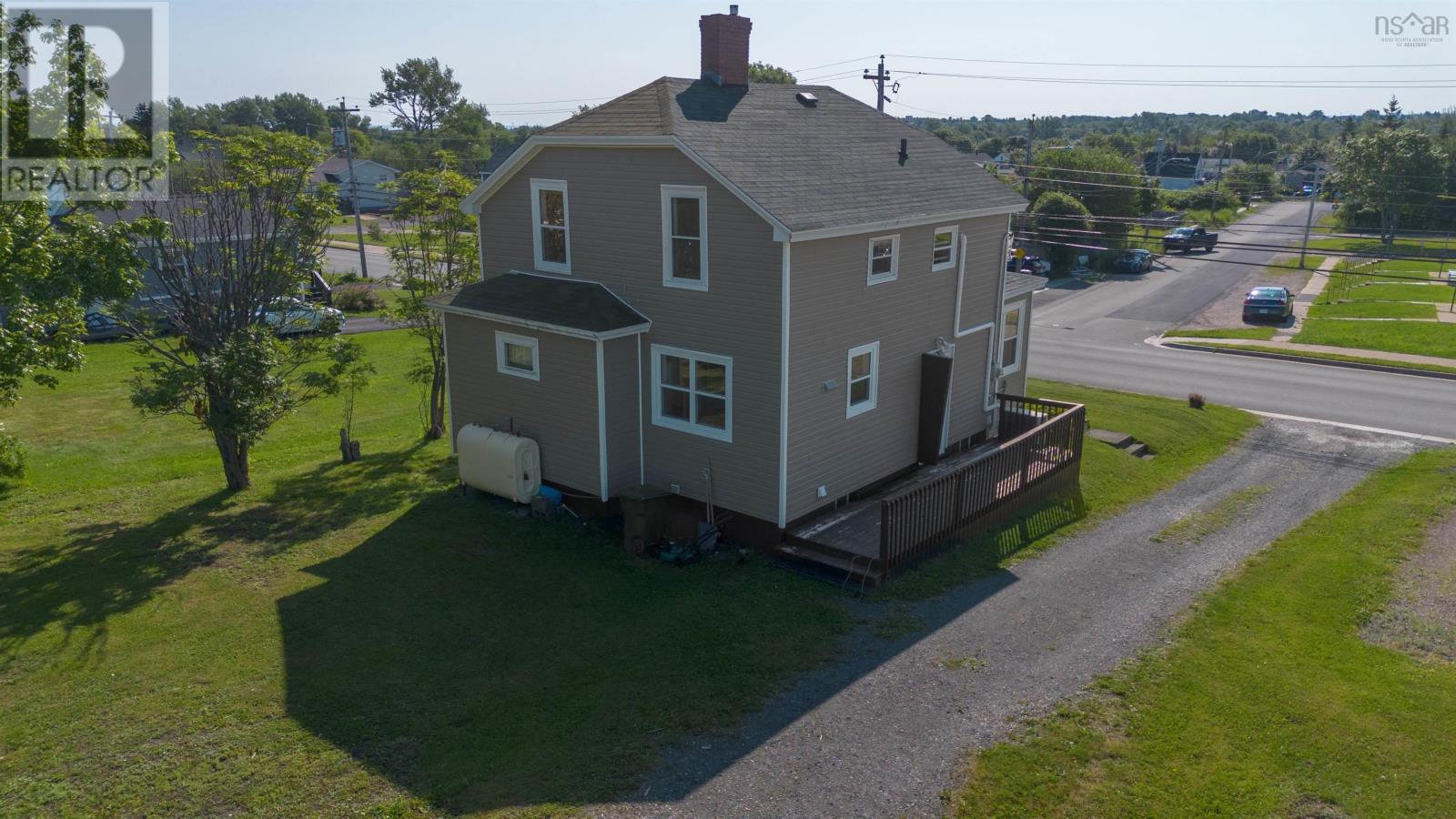 32 Highland Street, Glace Bay, Nova Scotia  B1A 2T5 - Photo 3 - 202619050