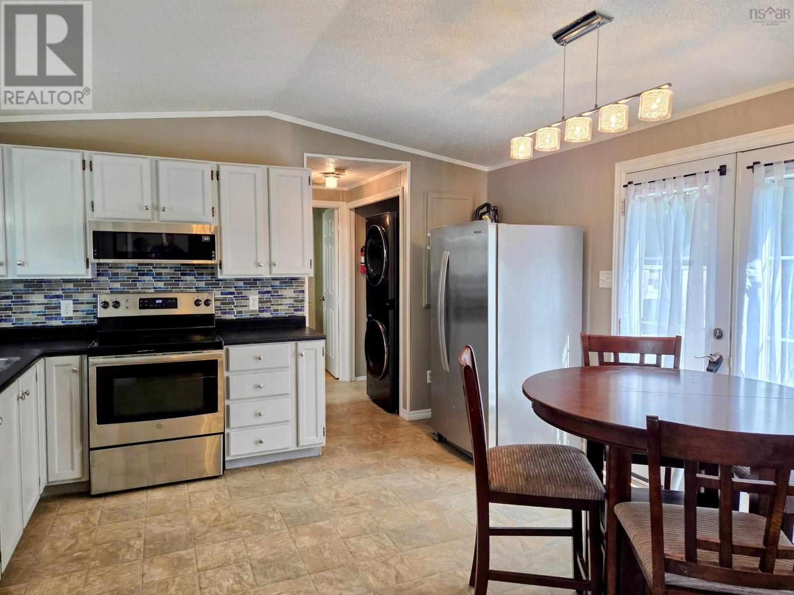 27 Spring Crescent, Bridgewater, Nova Scotia  B4V 3G3 - Photo 19 - 202619061