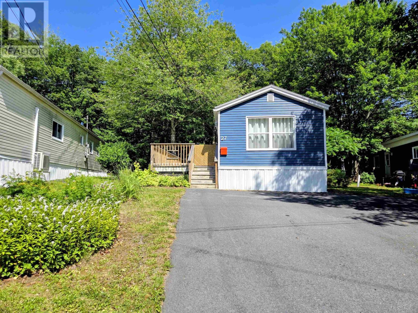 27 Spring Crescent, Bridgewater, Nova Scotia  B4V 3G3 - Photo 2 - 202619061