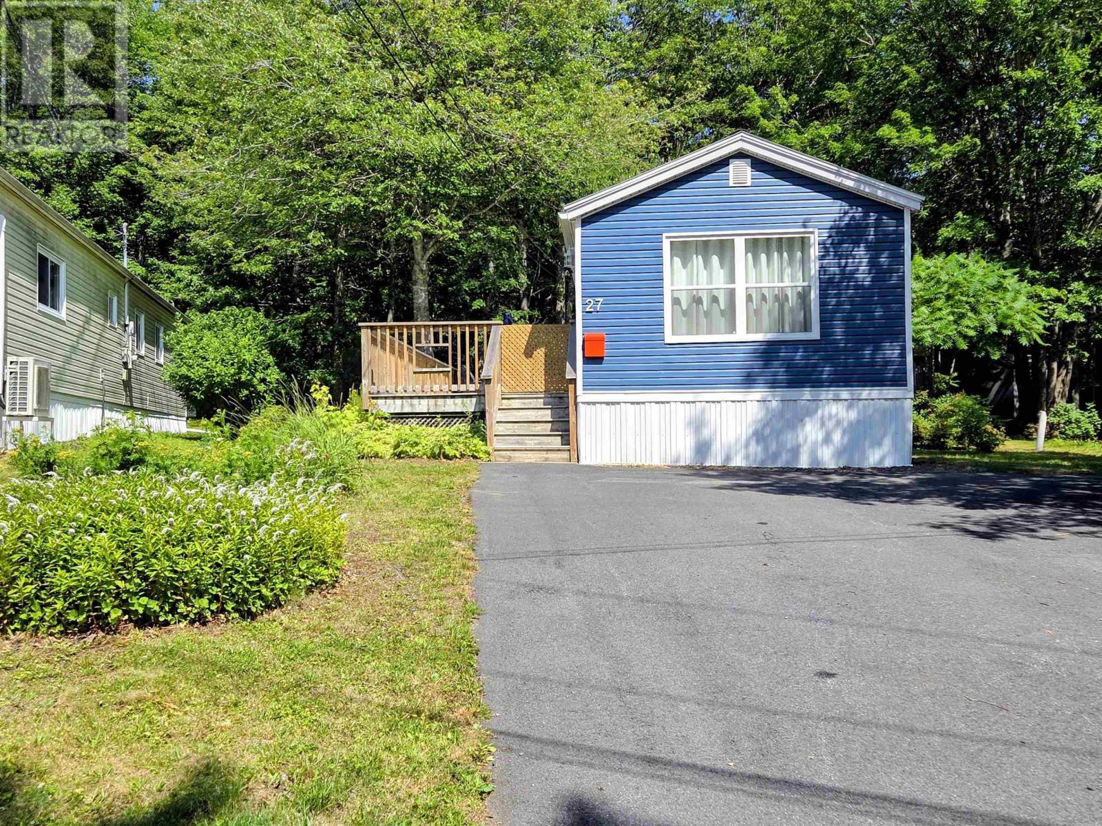 27 Spring Crescent, Bridgewater, Nova Scotia  B4V 3G3 - Photo 3 - 202619061