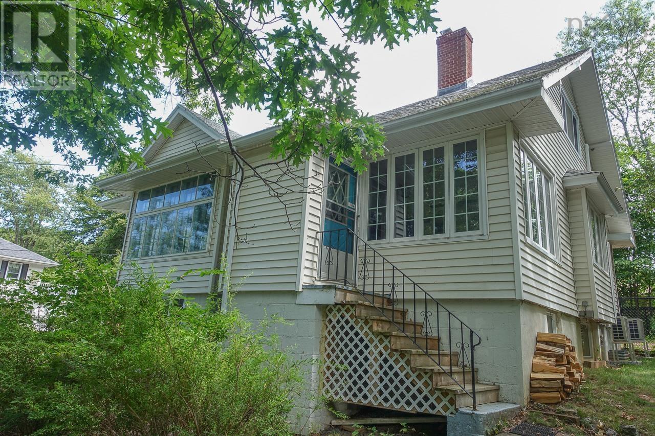 39 Oakdene Avenue, Kentville, Nova Scotia  B4N 2B6 - Photo 2 - 202619065