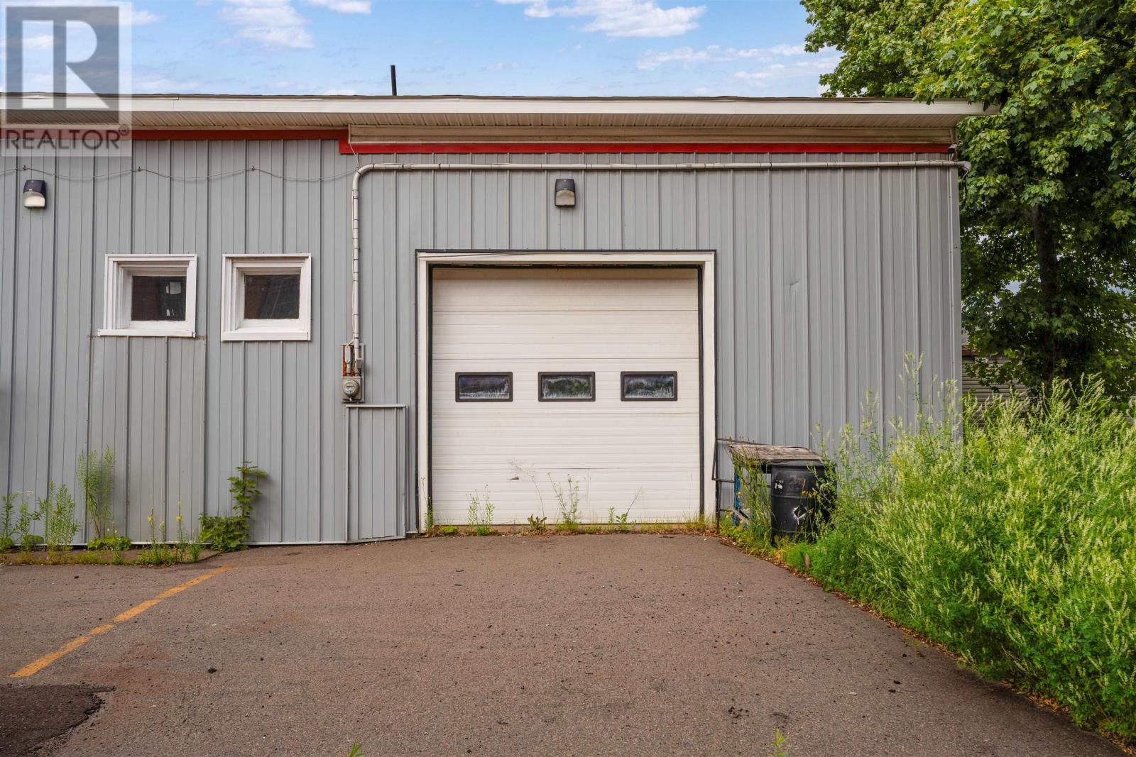 139 Victoria Street E, Amherst, Nova Scotia  B4H 1X9 - Photo 9 - 202619088