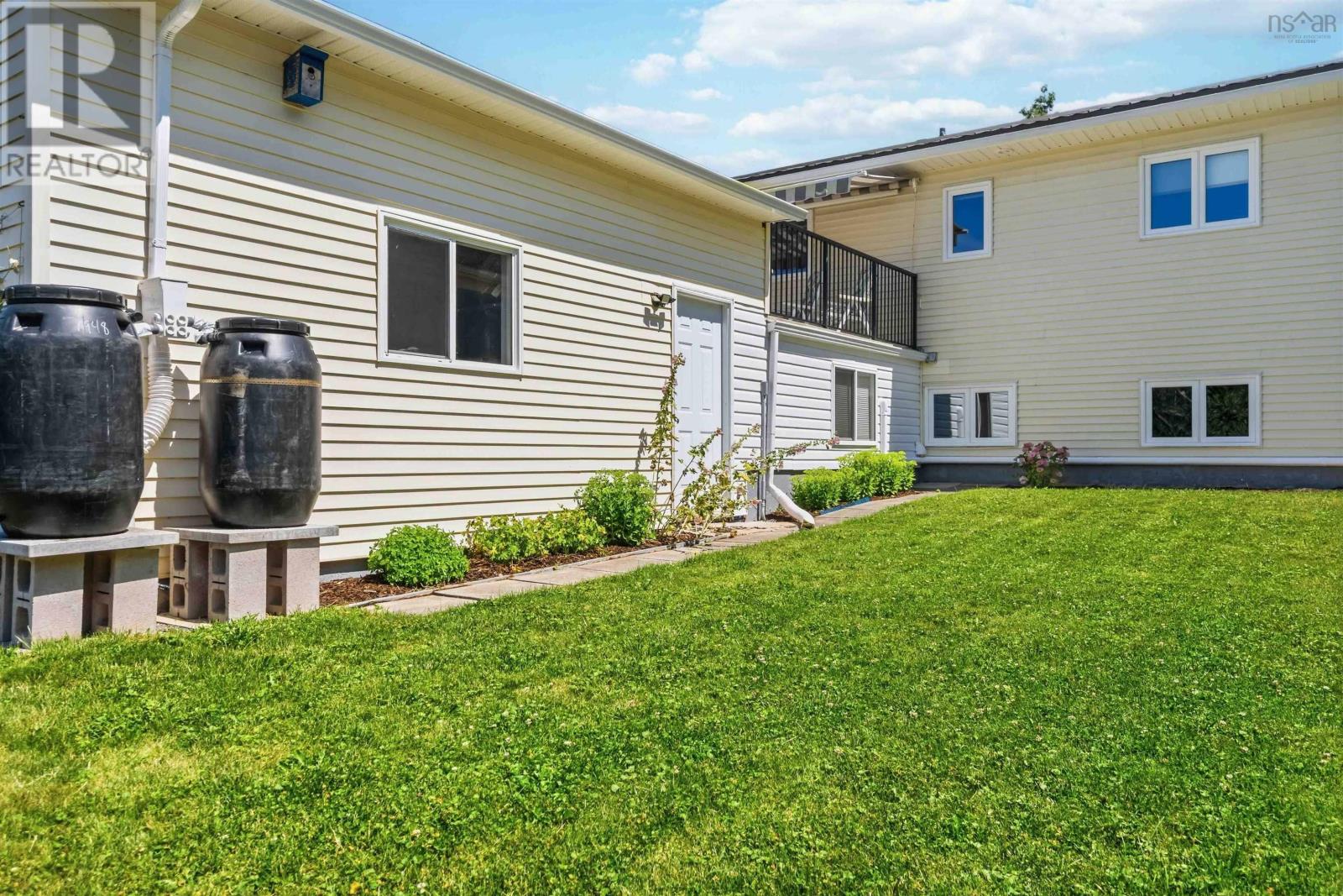 6 Iona Road, Wolfville, Nova Scotia  B4P 2H1 - Photo 36 - 202619093